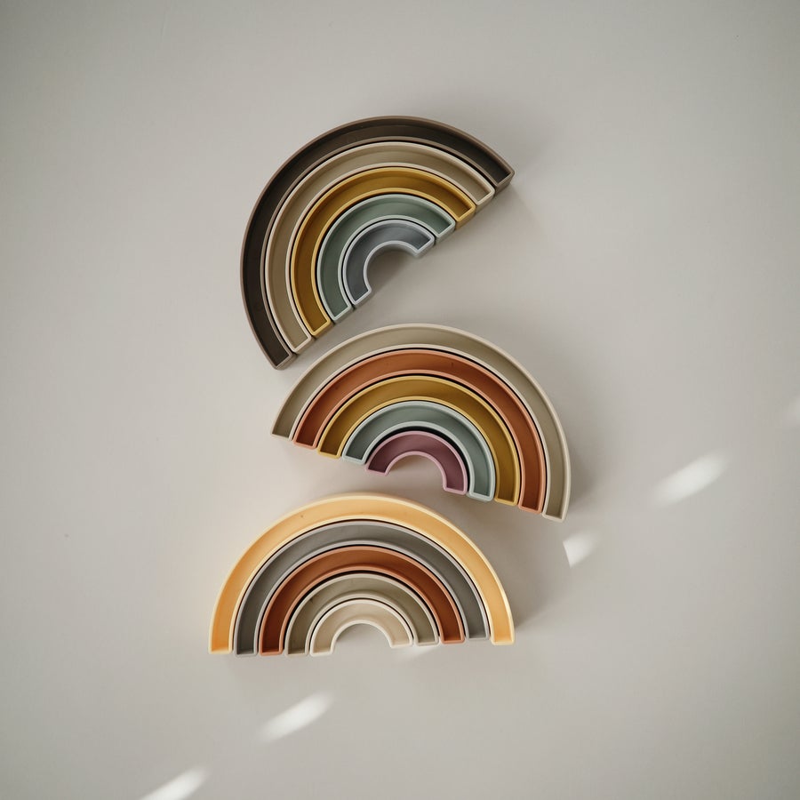 Regenboog Stapeltoren - Rainbow - Mushie - Hillside